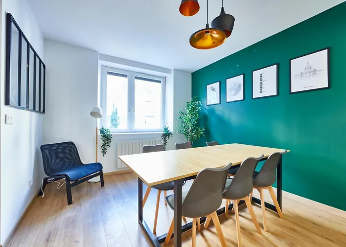 Be-1 - Joli 4 Pieces Equipe Pour 1-6 Pers 1er Etage Au Centre De *