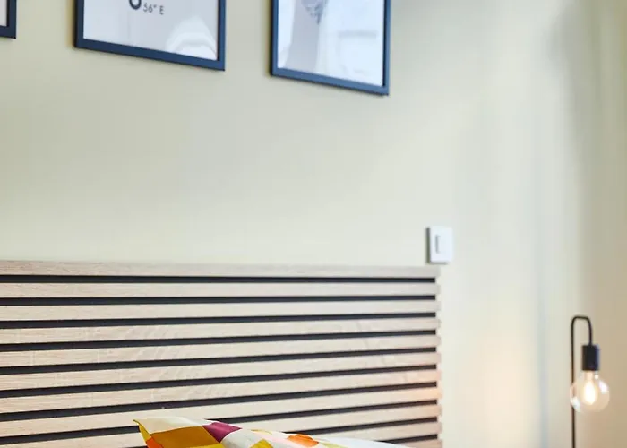 Be-1 - Joli 4 Pieces Equipe Pour 1-6 Pers 1er Etage Au Centre De