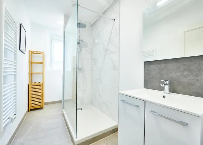 Be-1 - Joli 4 Pieces Equipe Pour 1-6 Pers 1er Etage Au Centre De Apartment *